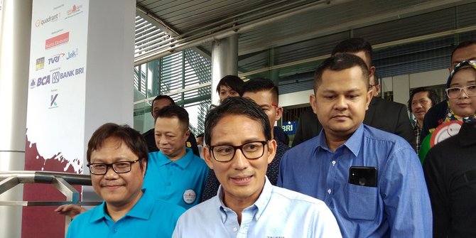 4 Kisah pejabat tak mau ambil gaji, pilih disumbangkan ke rakyat