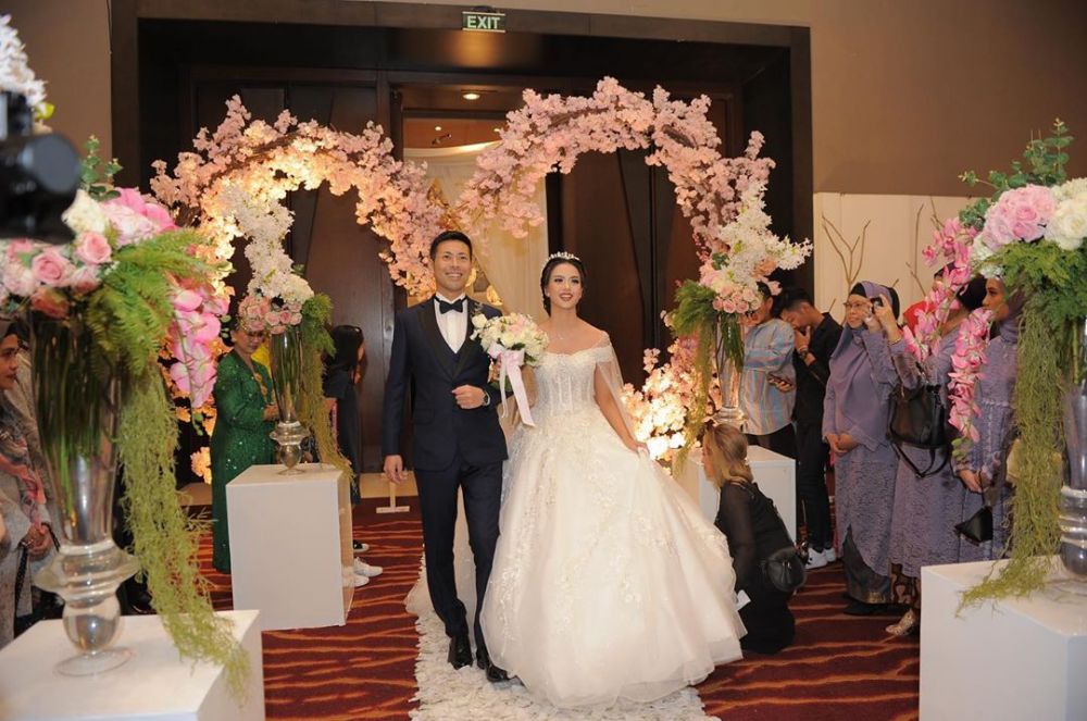 Dinikahi pria Jepang, ini 11 potret pernikahan Diasta eks JKT48