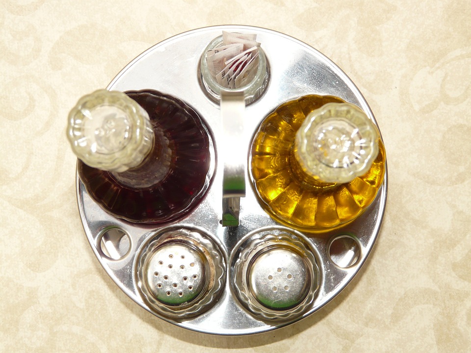 8 Makanan dan minuman tak boleh dikonsumsi dengan daging, bahaya