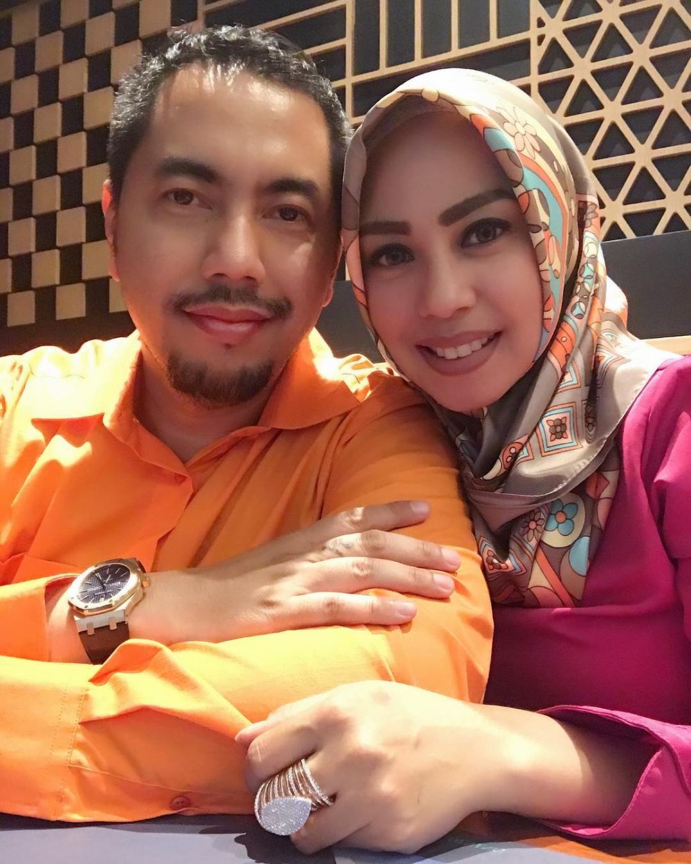 21 Tahun menikah, ini 11 potret mesra Sunan Kalijaga & Heidy Sunan