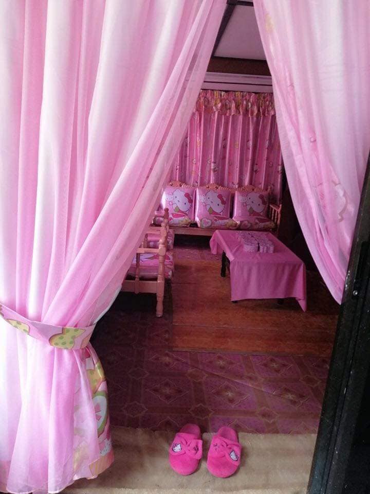 10 Transformasi rumah usia 100 tahun jadi 'istana' Hello Kitty