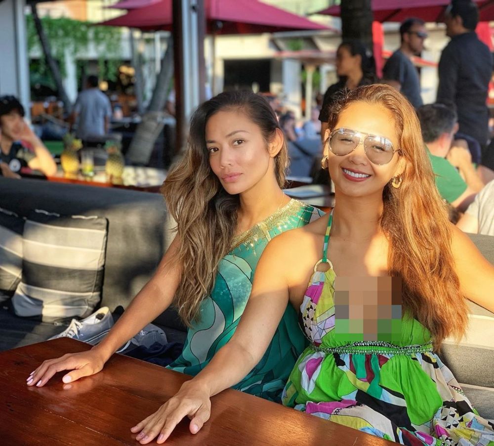 21 Tahun bersahabat, ini 11 potret Shanty & Indah Kalalo bak kembar