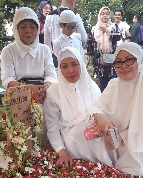 Ungkapan kesedihan Cynthia Lamusu melepas kepergian ayahnya