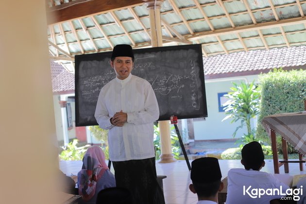 10 Momen Emil Dardak syuting film The Santri, berperan 10 Momen Emil Dardak syuting film The Santri, berperan