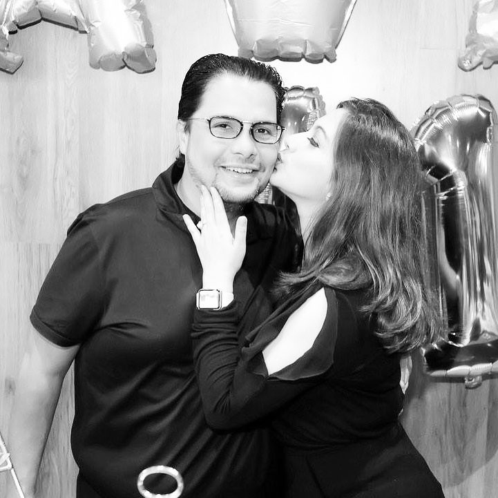 Jadi istri pengacara kaya, ini 8 potret mesra Cut Keke & suami