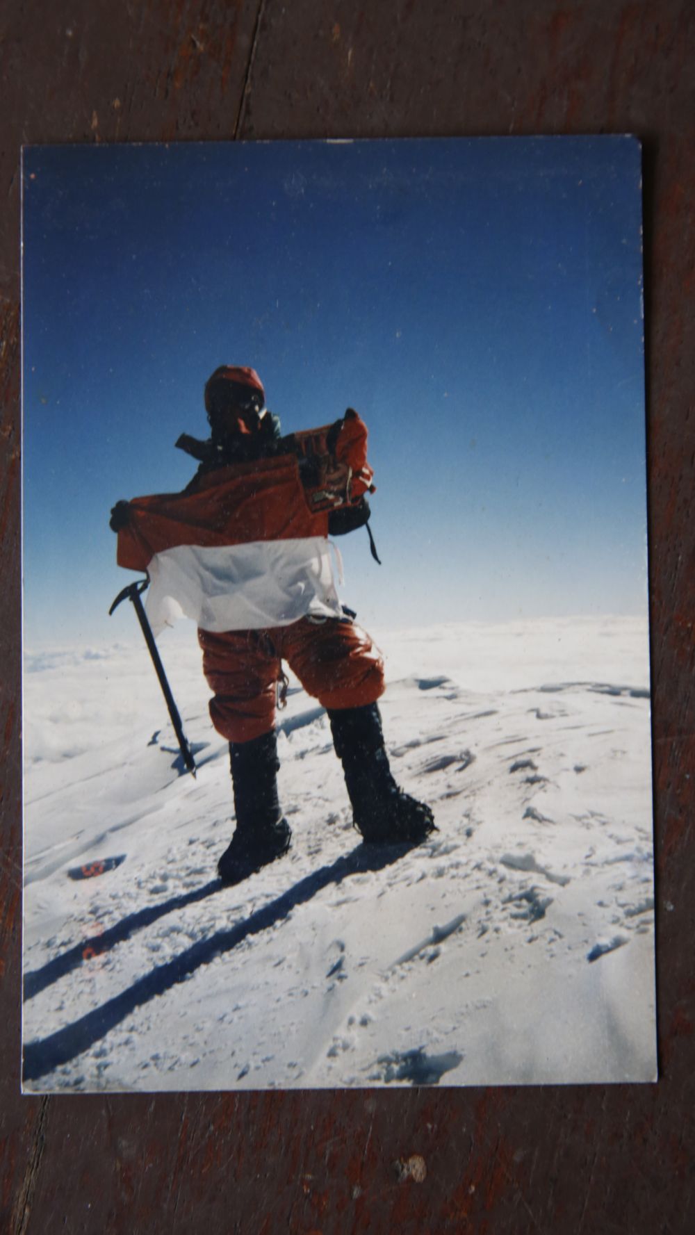 Clara Sumarwati, orang Indonesia pertama yang menaklukkan Everest