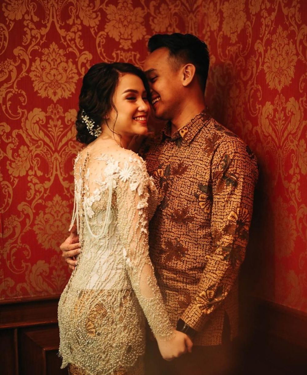 Susul Adly Fairuz, ini 10 potret mesra Anjani Dina dan kekasih