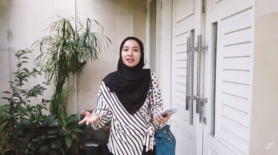 10 Potret rumah Titi Kamal, mewah berkonsep vila