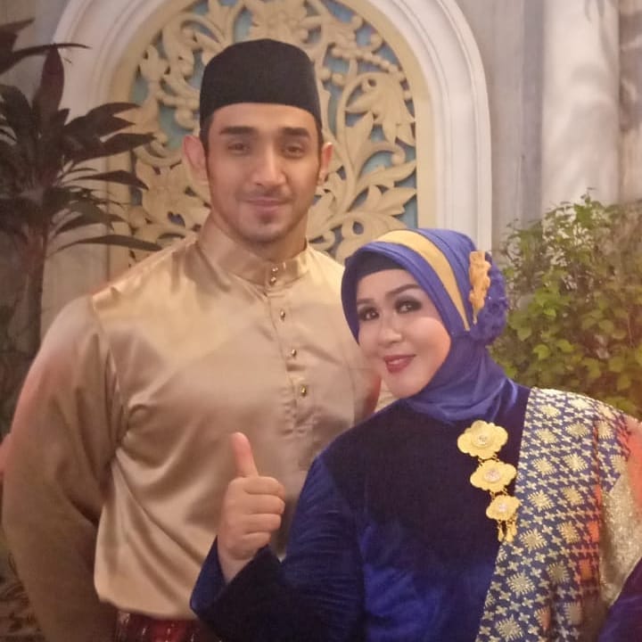 10 Momen malam bainai Tania Nadira, penampilannya anggun