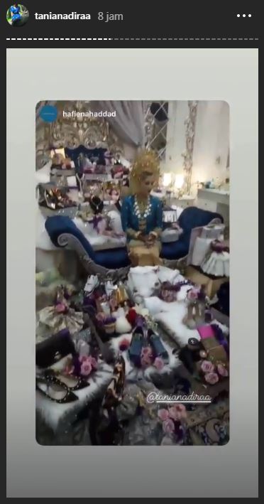 10 Momen malam bainai Tania Nadira, penampilannya anggun