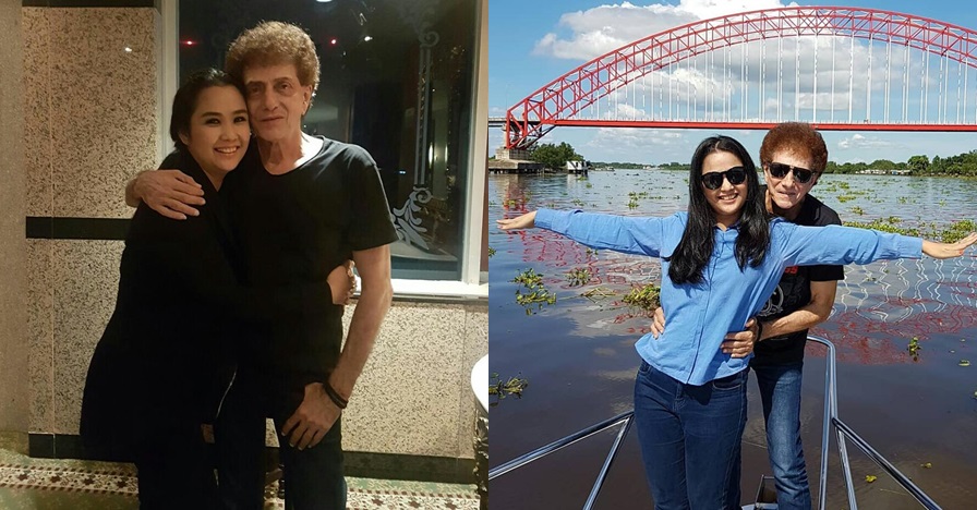 8 Momen mesra Ahmad Albar dan istri yang beda usia 37 tahun