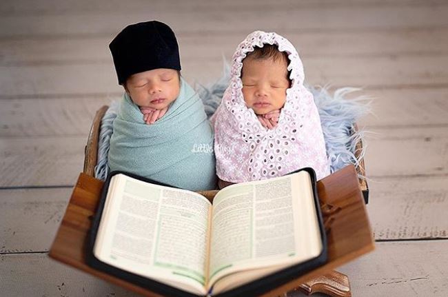 Konsep pemotretan bayi kembar 7 seleb, ada bergaya kerajaan