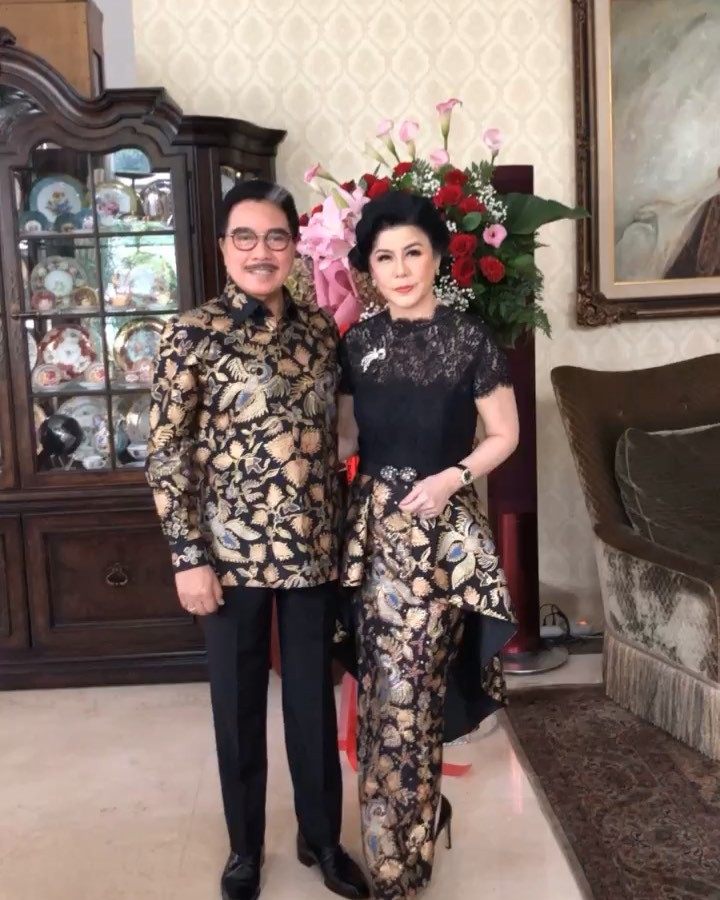 Pesona 7 istri cantik pengacara top Indonesia, jarang tersorot