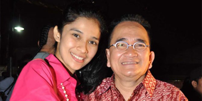 Pesona 7 istri cantik pengacara top Indonesia, jarang tersorot