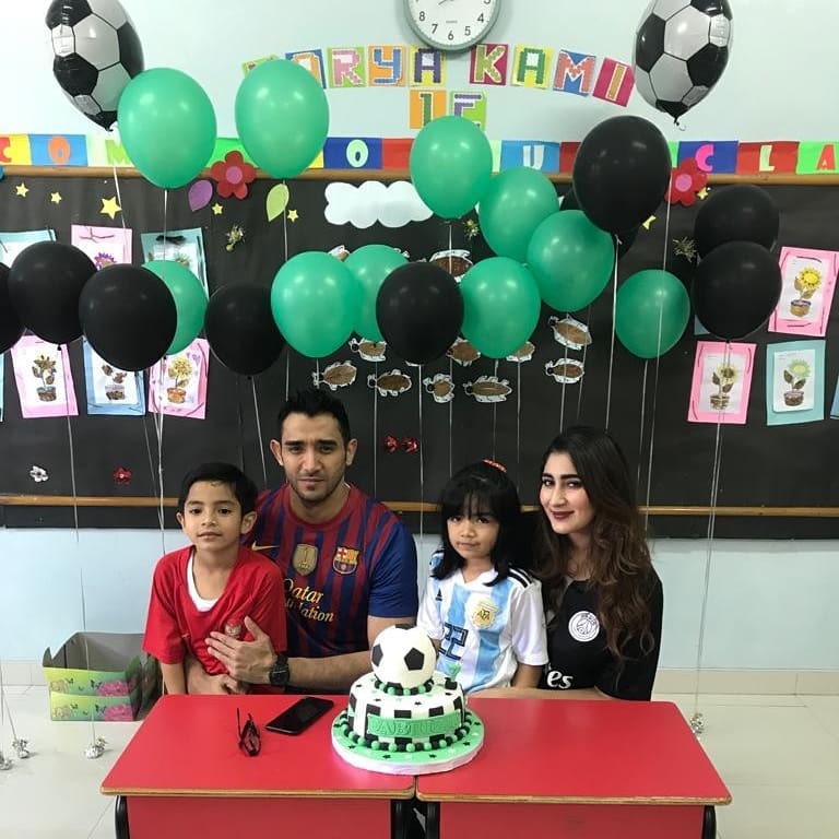 8 Potret kedekatan anak Tania Nadira dan calon papa tirinya, kompak