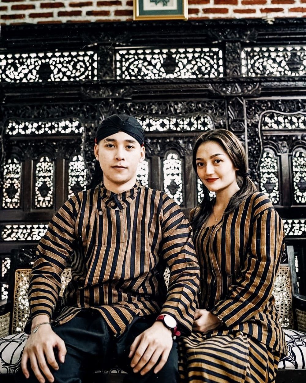 8 Gaya prewedding Siti Badriah dan Krisjiana, temanya variatif