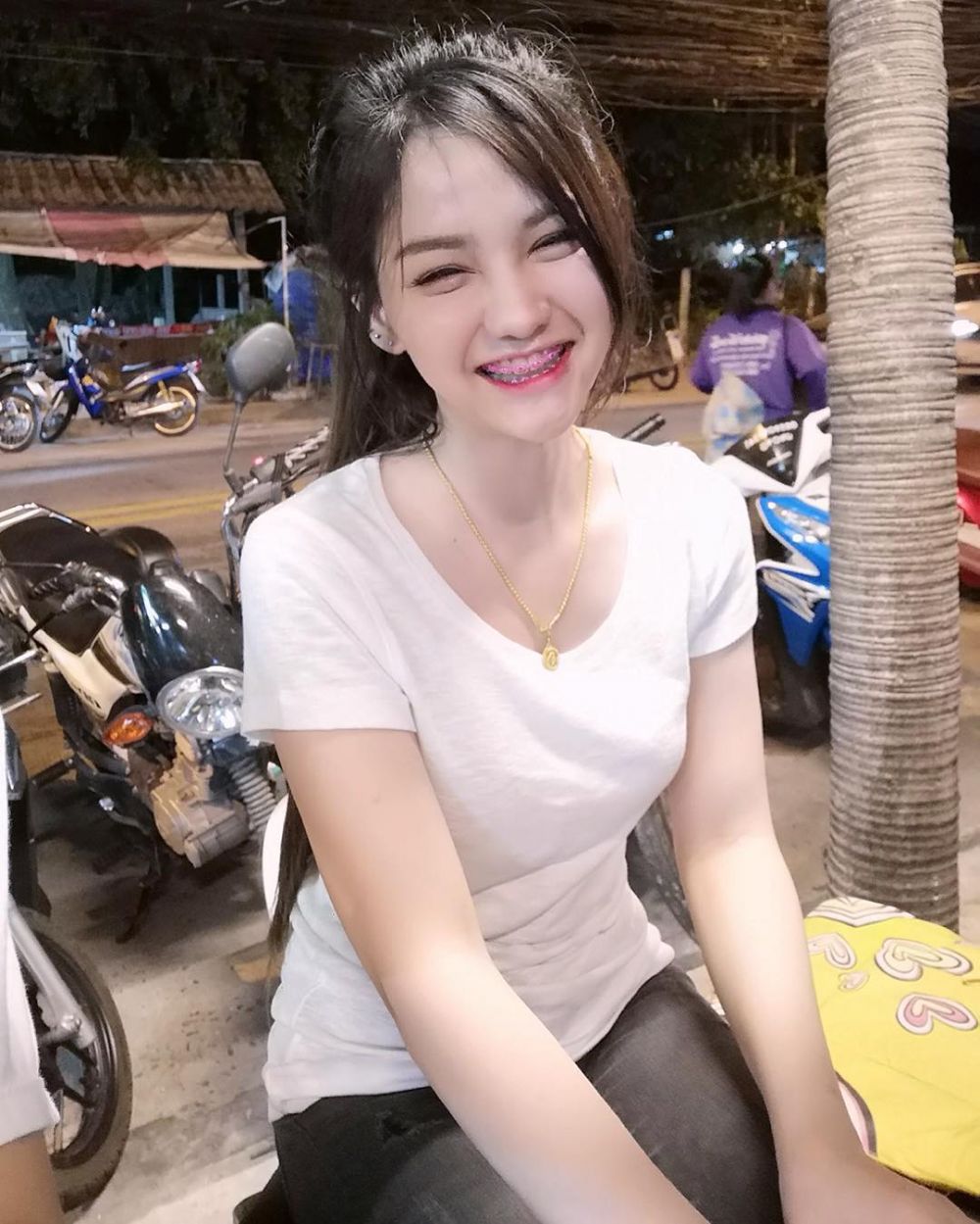 10 Potret Sandy Klisana adik DJ Butterfly, mirip boneka Barbie