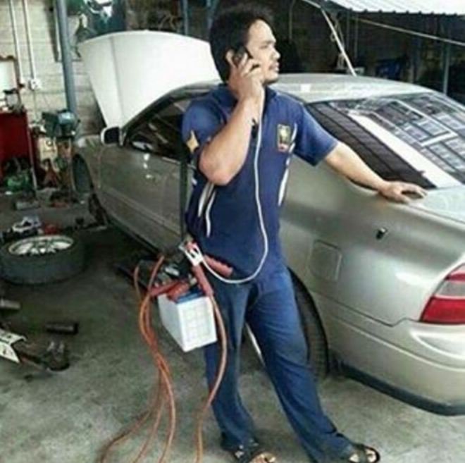 11 Lifehack bikin teknologi canggih ala orang Indonesia, kreatif abis