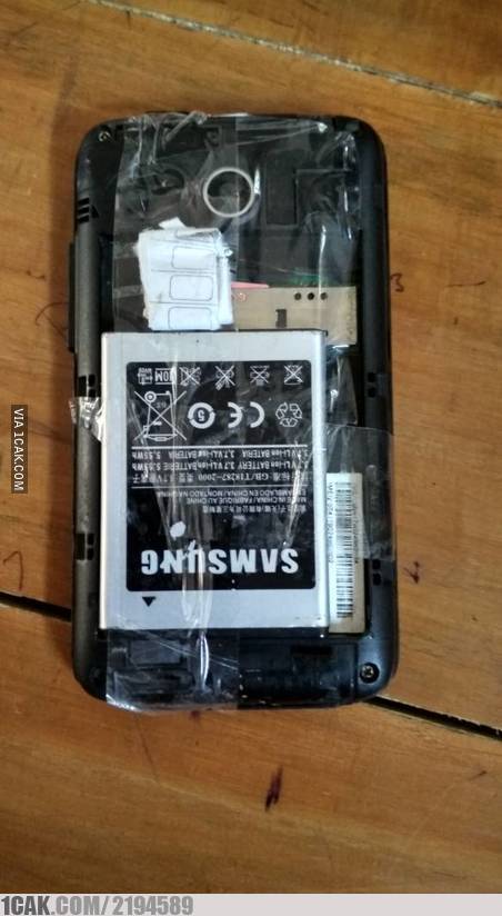 11 Lifehack bikin teknologi canggih ala orang Indonesia, kreatif abis