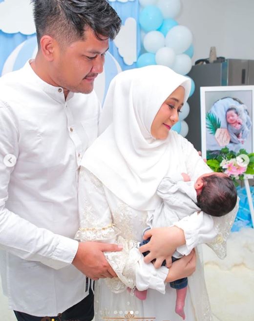 8 Momen aqiqah anak kedua Puadin Redi dan Ryana Dea, penuh kebahagiaan