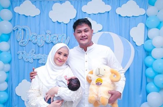 8 Momen aqiqah anak kedua Puadin Redi dan Ryana Dea, penuh kebahagiaan