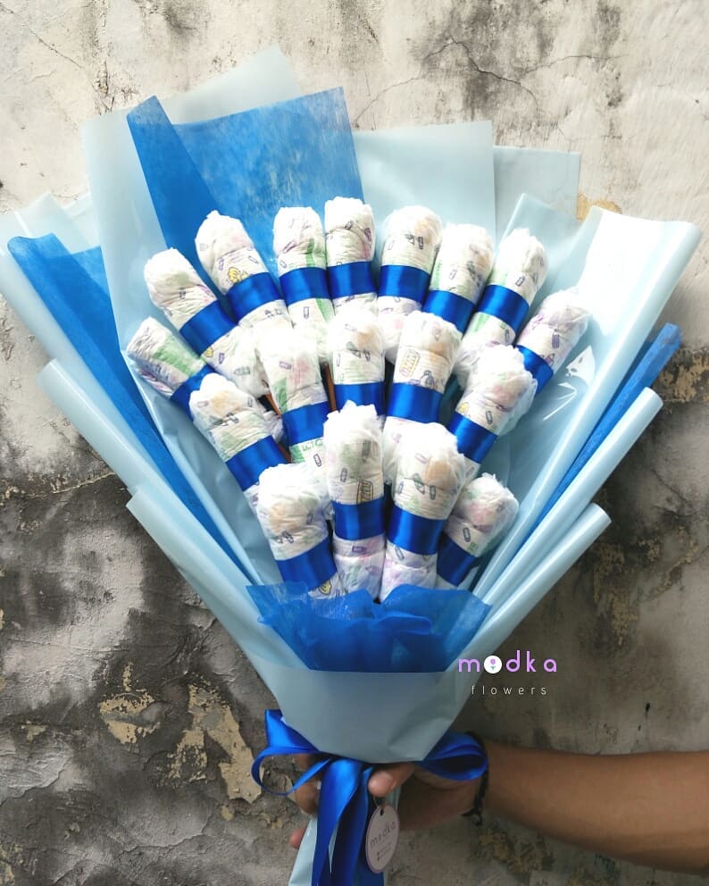  9 Inspirasi buket wisuda unik dan antimainstream, tak melulu bunga