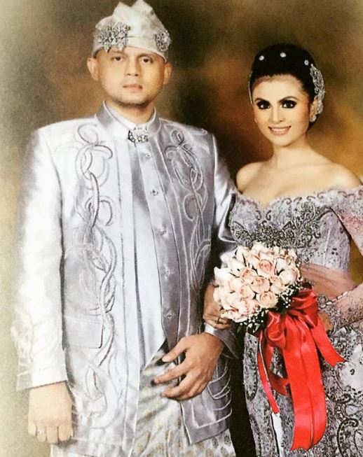 Jarang tersorot, ini 10 potret keluarga harmonis Asha Shara