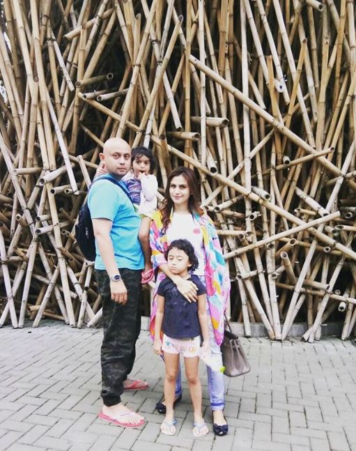 Jarang tersorot, ini 10 potret keluarga harmonis Asha Shara