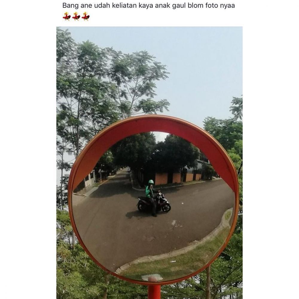 10 Status lucu driver ojek online di media sosial, bikin nyengir
