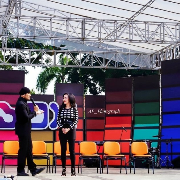 Rayakan anniversary ke-15, ini 8 momen kenangan Romy Rafael & istri