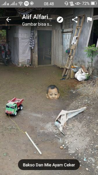 10 Momen orang terekam Google Street View fail abis, bikin ngakak