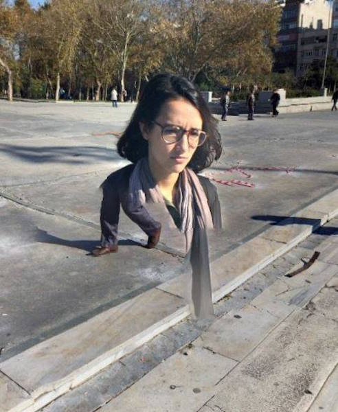 10 Momen orang terekam Google Street View fail abis, bikin ngakak