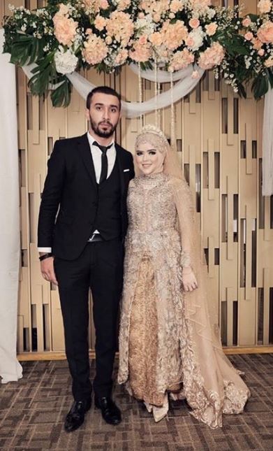 6 Momen pernikahan Siti Liza dan pria bule Steve Castle