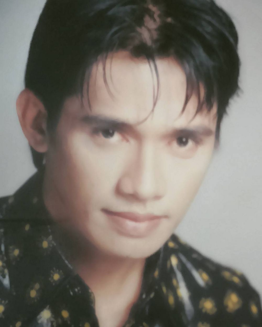 7 Potret masa muda Agung Hercules, penampilannya bikin pangling