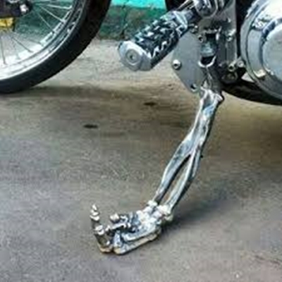 8 Bentuk standar motor ini absurd abis, bikin ngakak