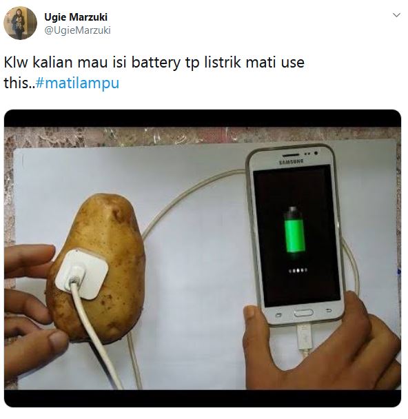 10 Cuitan lucu mati lampu ini kocaknya bikin lupa listrik padam