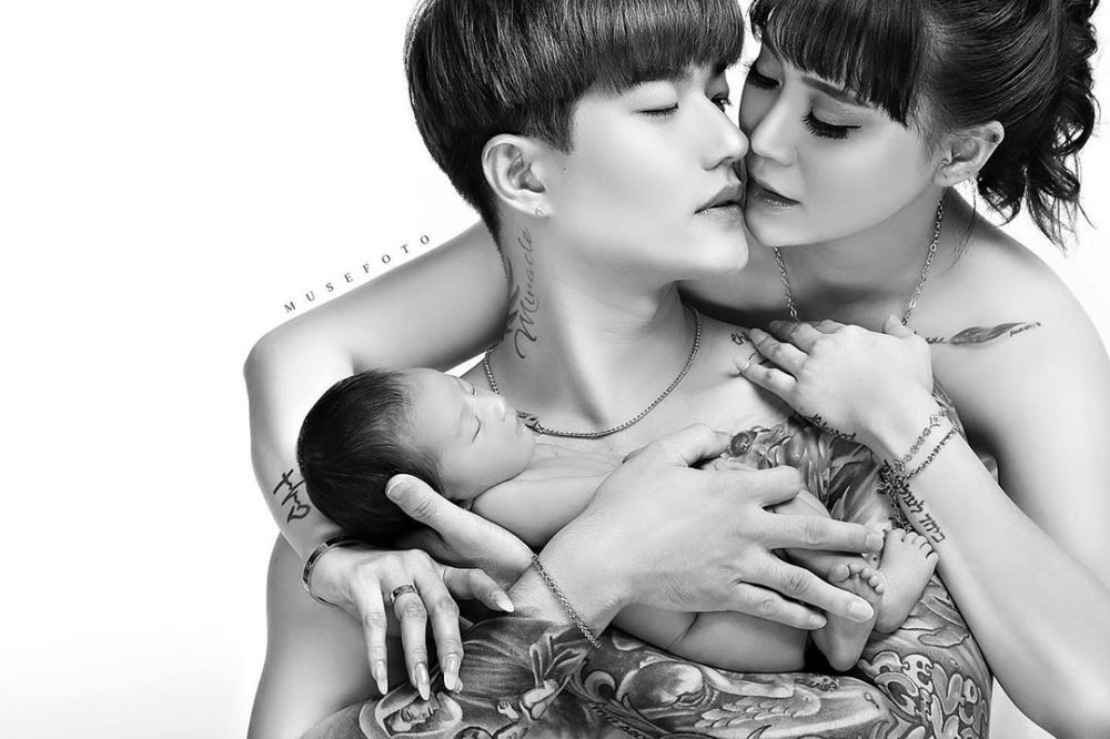 8 Potret newborn baby Kyra anak Lee Jeong Hoon, temanya unik