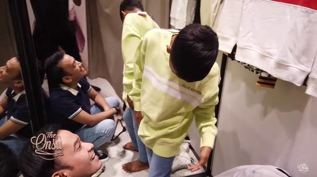 7 Momen Ruben Onsu belanja bareng anak angkat, penuh kehangatan