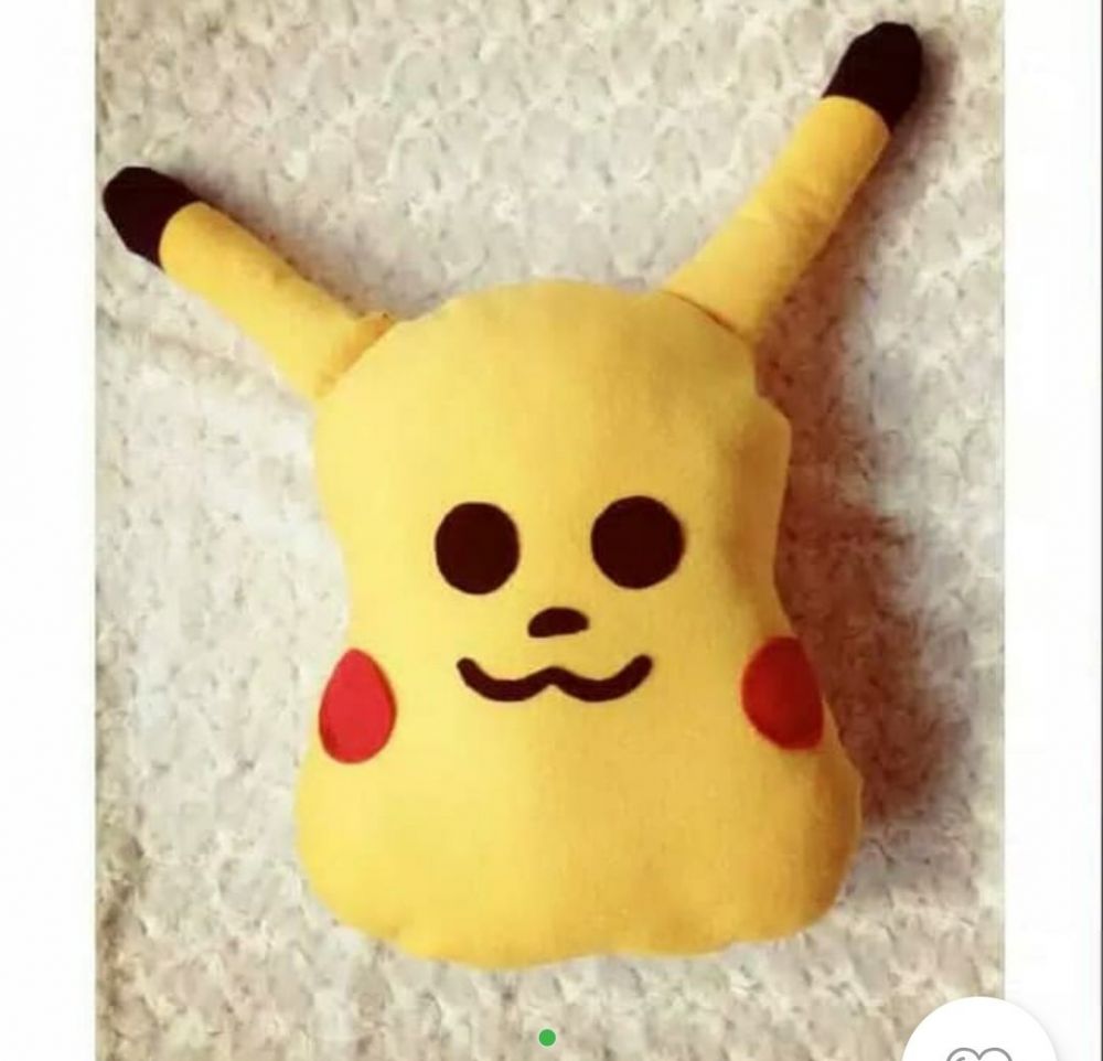 10 Bentuk boneka Pikachu ini nyelenehnya bikin gagal lucu