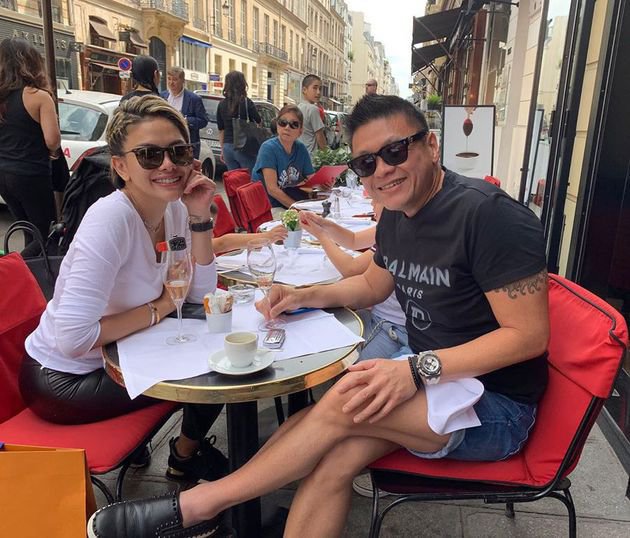 8 Momen liburan Nikita Mirzani di Paris, bertemu Lenny Kravitz