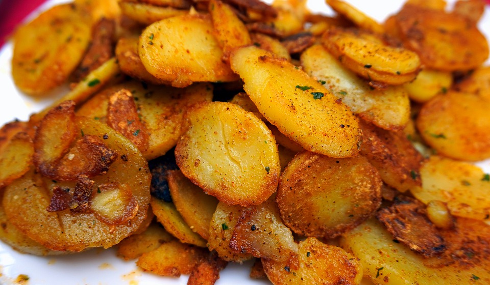 Konsumsi berlebihan 12 makanan dan minuman ini bisa picu sakit ginjal
