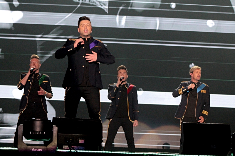 Westlife ibarat mengajak penonton masuk ke mesin waktu, auto nostalgia