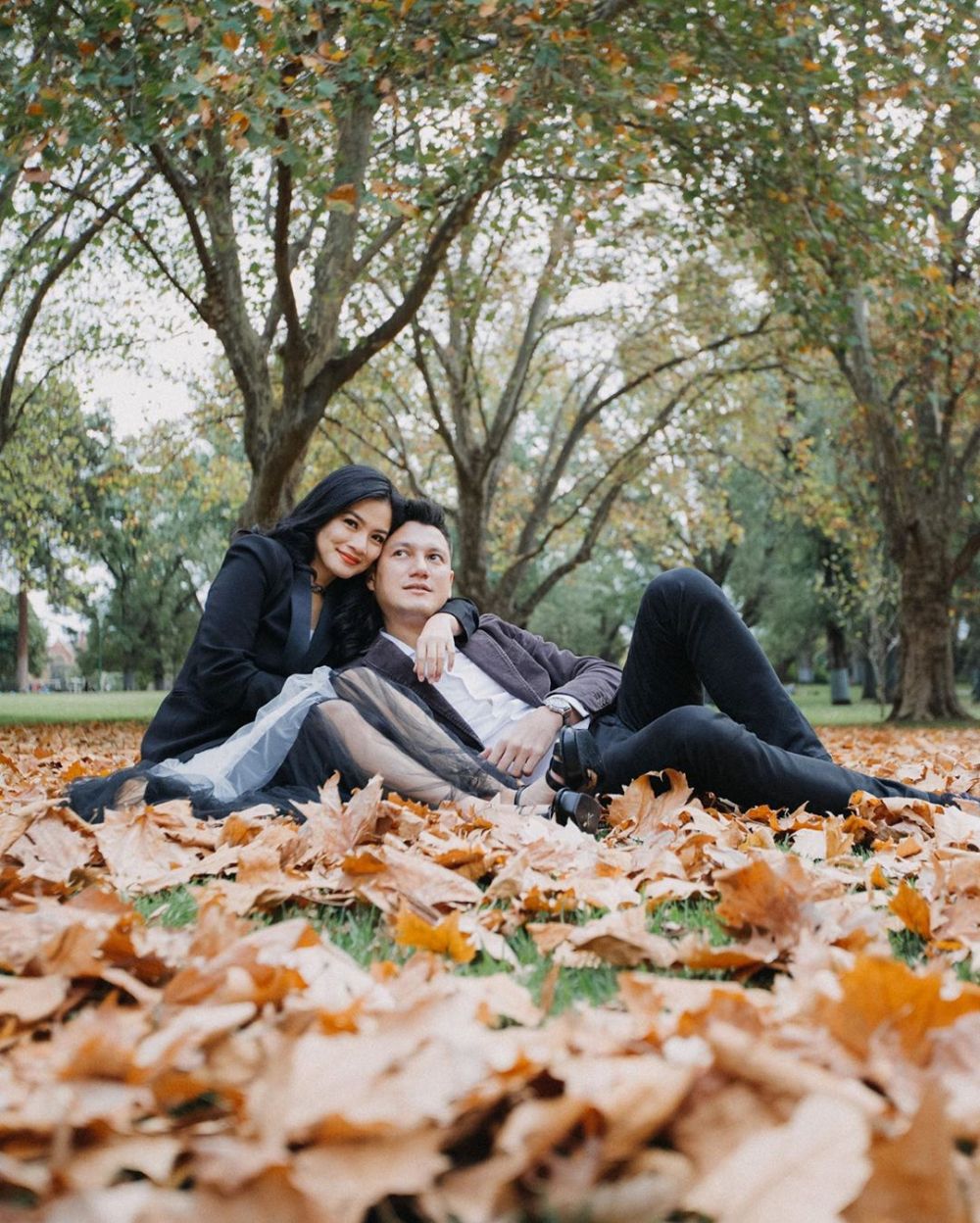 5 Pasangan seleb ini merajut cinta dari bangku sekolah sampai menikah