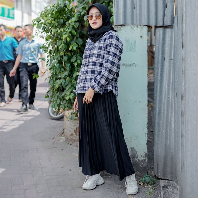 15 Trend Terbaru Ootd  Hijab  Rok Kotak  Kotak  Jalen Blogs