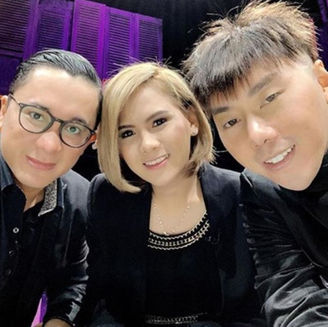 8 Momen kedekatan Evelin Anjani & Roy Kiyoshi, ada pose mesra