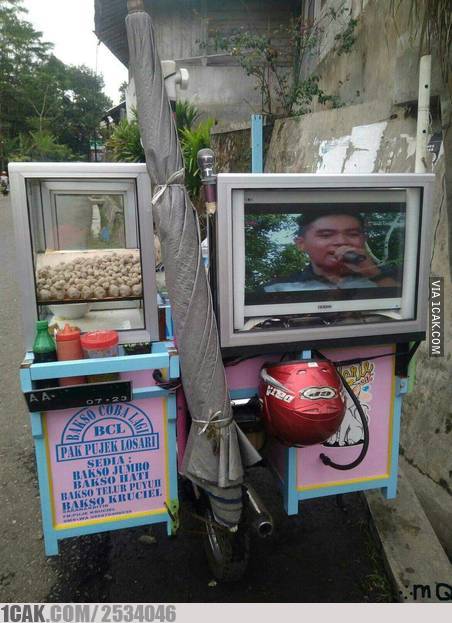 10 Cara marketing pedagang bakso ini bikin pengen ketawa