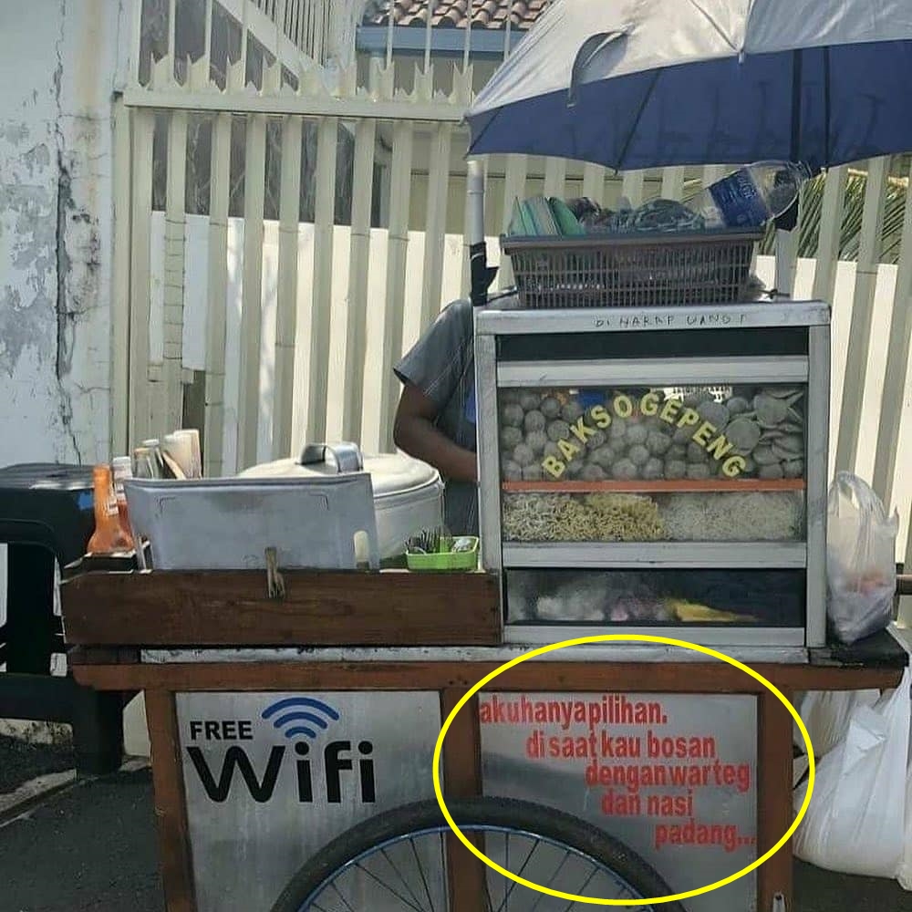 10 Cara marketing pedagang bakso ini bikin pengen ketawa