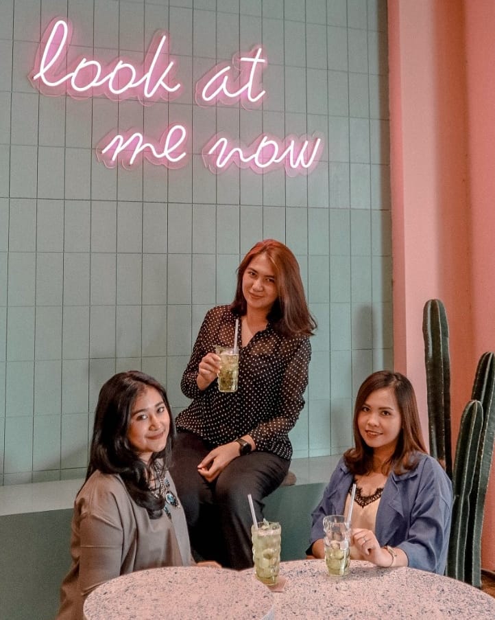 30 Kafe instagramable di Jakarta, unik dan cocok untuk hangout