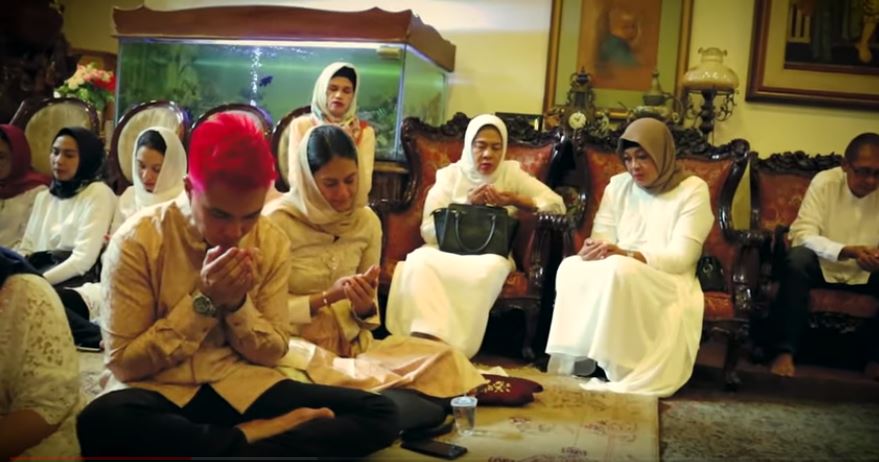 10 Momen syukuran empat bulan kehamilan Paula Verhoeven, haru