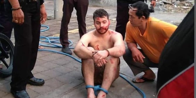 Viral turis asing di Bali ngamuk dan tendang pemotor sampai jatuh